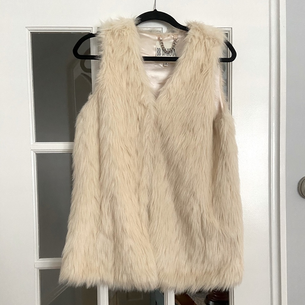 BB Dakota Faux Fur vest